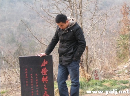 长的丑就不露脸了哈哈