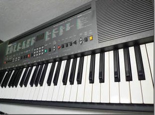 雅马哈PSR-300电子琴出售