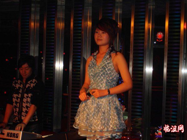 广西女歌瑶瑶 (2).jpg