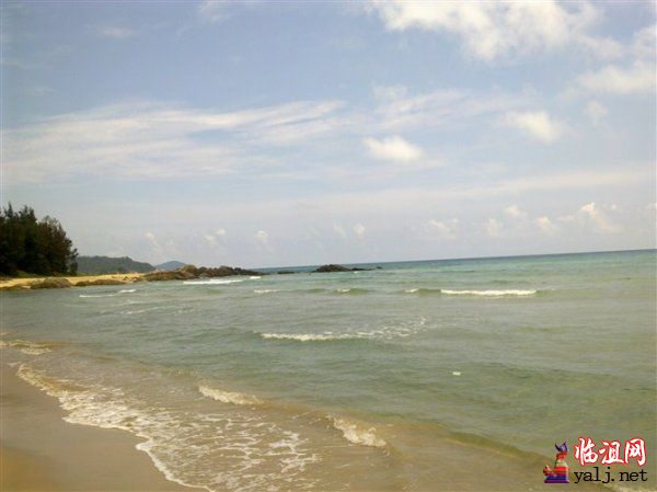 石梅湾的水怎一个清字了的