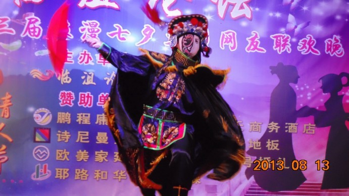 这哥们翻脸可真是比翻书还快