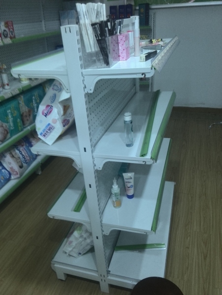 双面货架：2个，双面4层，高135cm，长90cm，双面总厚度53.