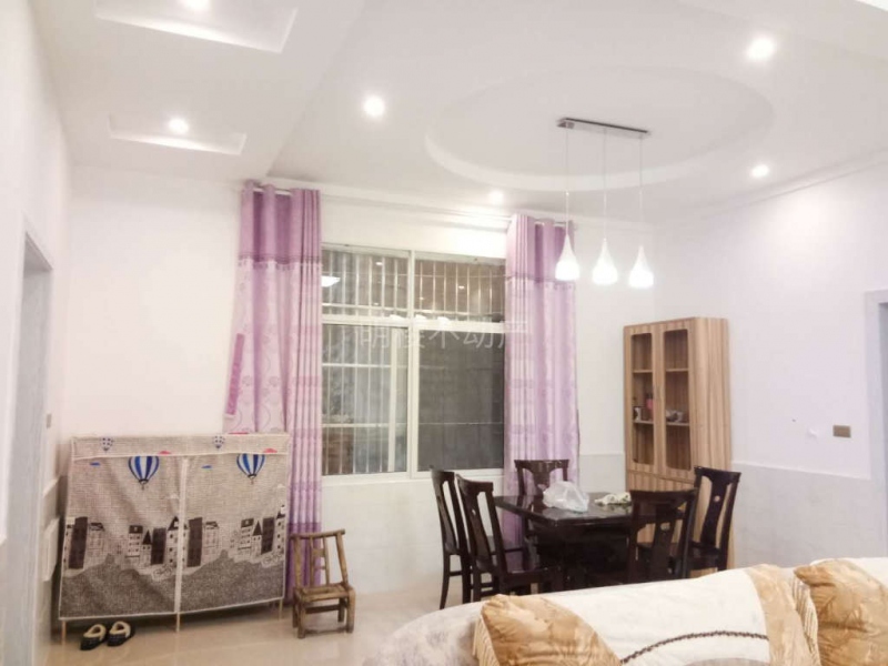 erp-72818-house-image-169f1e1e-bb5e-430e-97c9-faa8f2946fb2 (1).jpg